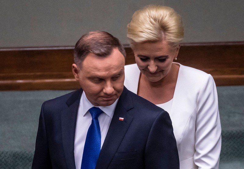 Polish Senate against increases in politicians' salaries