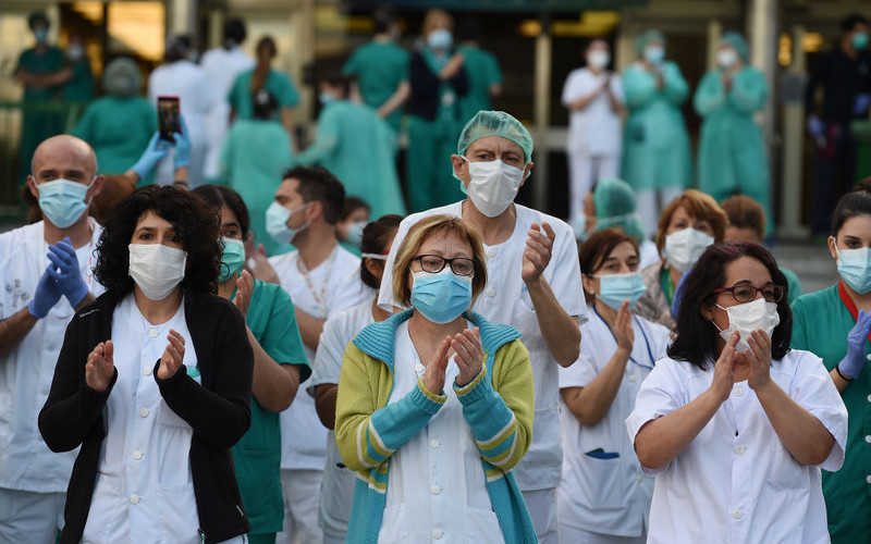 40 proc. lekarzy w Hiszpanii nie jest gotowych na drugą falę pandemii
