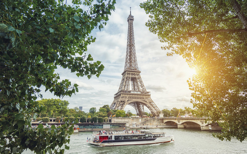 Germany issues travel warning for Paris area, French Riviera