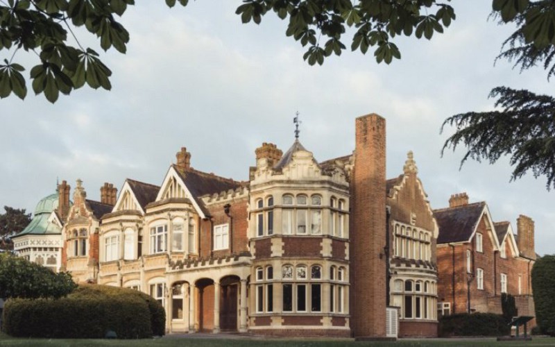 Bletchley Park: New crisis for code-breaking hub