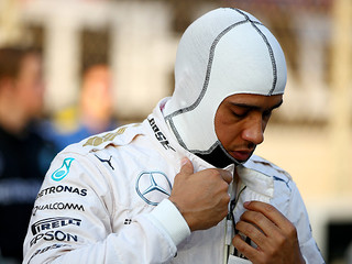 Lewis Hamilton's dip in F1 form to be analysed by Mercedes