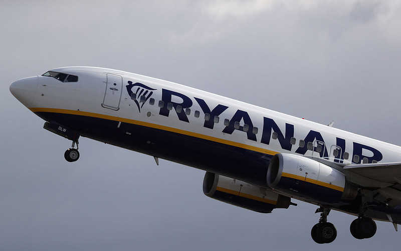 Londyn: Samolot Ryanair lądował w eskorcie myśliwców