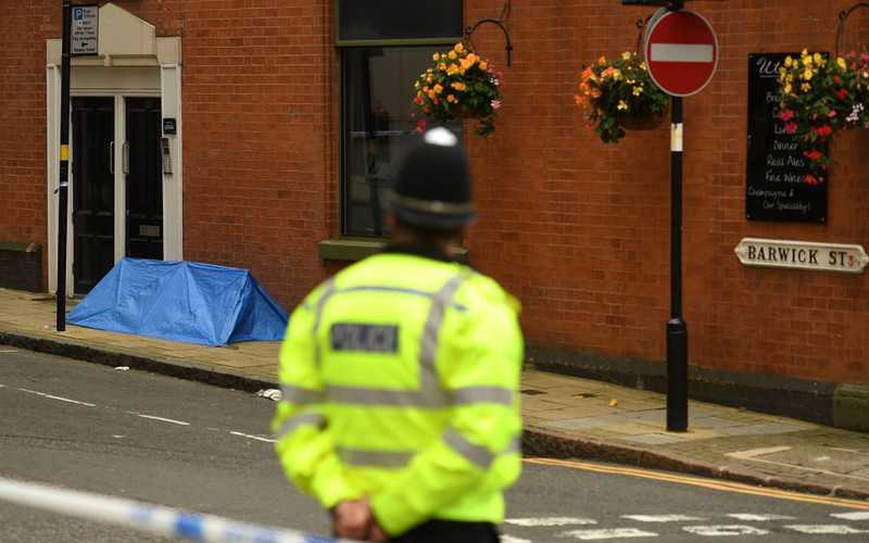 Jedna osoba zabita, 7 rannych w atakach nożem w Birmingham