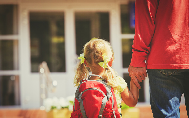 The parent didn't want to wear a mask at school. He was arrested