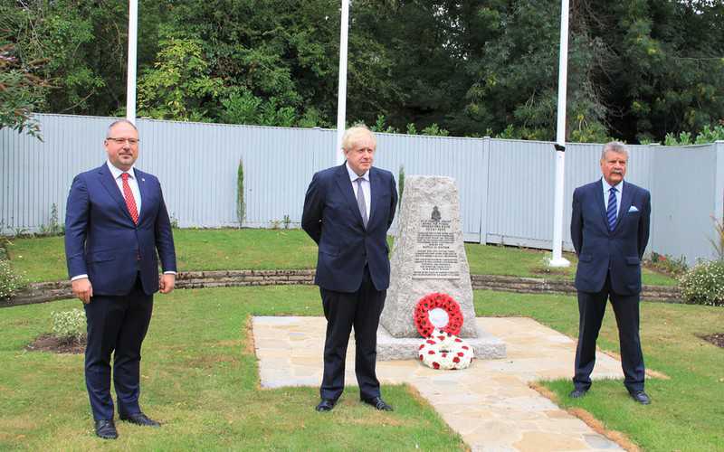 Boris Johnson and the Polish ambassador honored those who died in the Battle of Great Britain