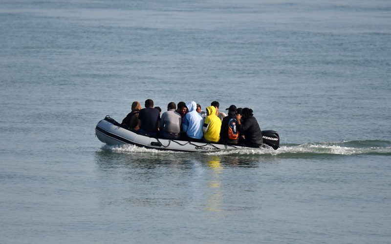 Europa Press: Mafias ship illegal immigrants to boats off the coast