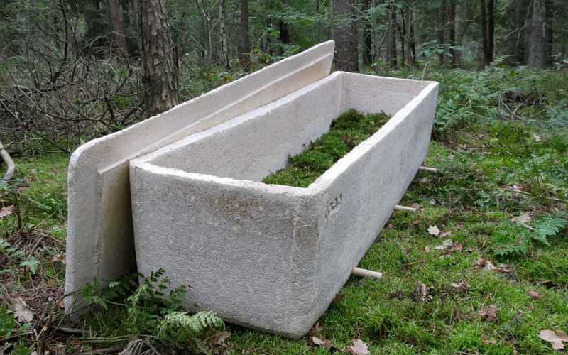 First funeral held using ‘living coffin’ made of mushroom fibre