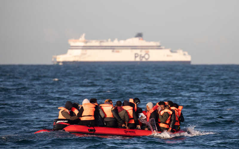 'French Navy seen abandoning migrants in UK waters'