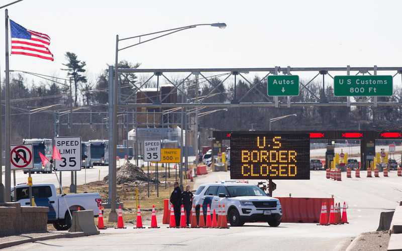 Granica Kanady z USA zamknięta przez kolejny miesiąc