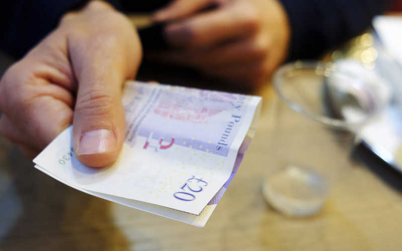 Kiedy "stare" banknoty £20 przestaną być ważne?