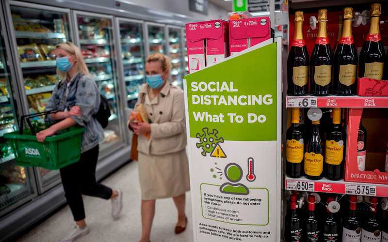 Najnowsze zasady obowiązujące w supermarketach w UK