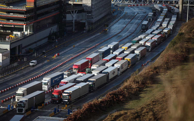 Brexit letter warns of 7,000-truck queues in Kent