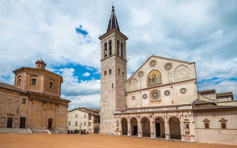 Z włoskiej katedry skradziono relikwię krwi św. Jana Pawła 