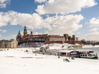 W Polsce nie będzie "białych świąt". Śnieg dopiero pod koniec zimy