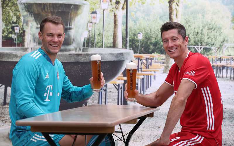 Flick: Lewandowski and Neuer deserve the award as well
