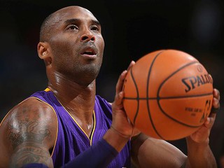Liga NBA: Trener Lakers zabronił Bryantowi wsadów piłki do kosza