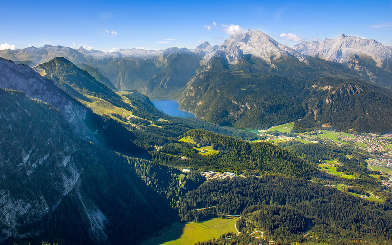 Germany: A British tourist survived a fall from a height of 100 meters