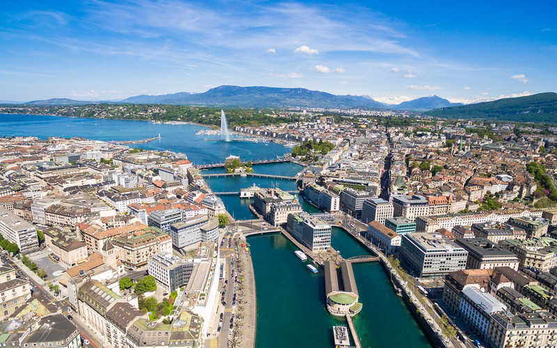 Geneva to introduce minimum wage of £3,500 a month