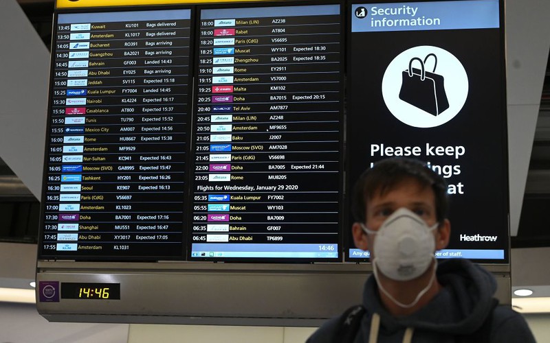 Kwarantanna w UK "może być skrócona do 4 dni dzięki testom na lotnisku"