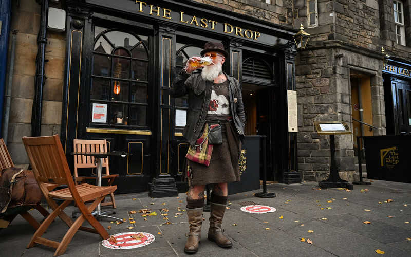Szkocja zamyka wszystkie puby w środkowej części kraju