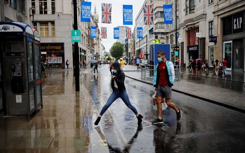 Rain warning issued with downpours causing flood risk as temperatures plummet across the country