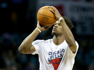 Butler betters a Michael Jordan record in Chicago Bulls victory