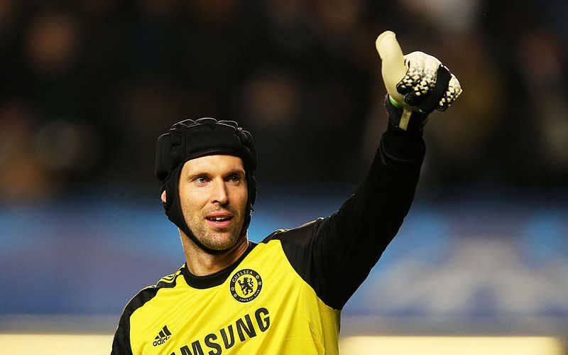 Chelsea name Petr Cech in Premier League squad as emergency keeper