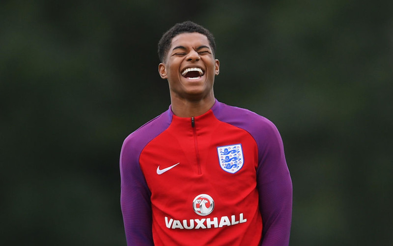 Marcus Rashford zawstydza Borisa Johnsona