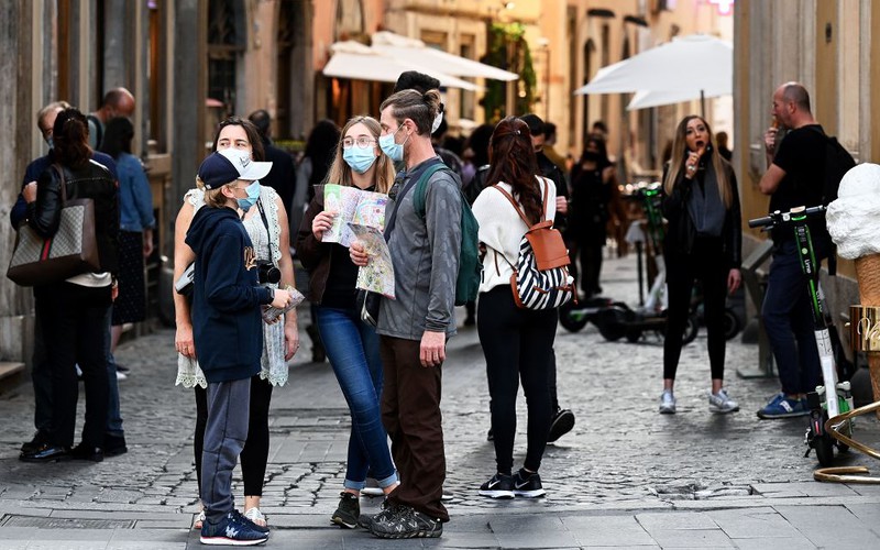 Italy: From today, the restaurants are only open until 6 PM