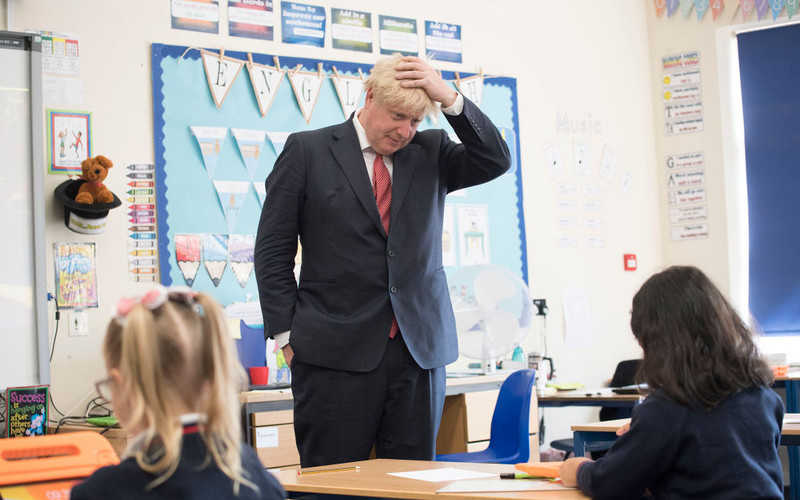 Boris Johnson refuses to move on school meal vouchers