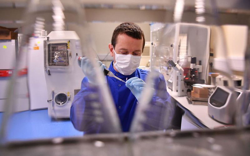 Oxford coronavirus vaccine shows "strong immune response" in the elderly
