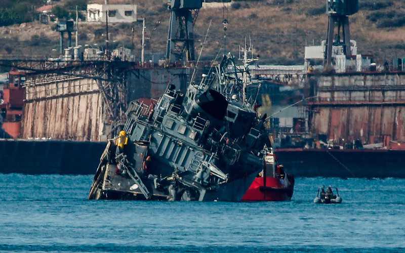 Greece: The Polish captain of a ship that collided with a warship was arrested