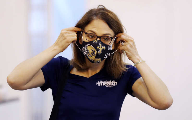 Masks good, ventilation better at cutting COVID risk at indoor events: study
