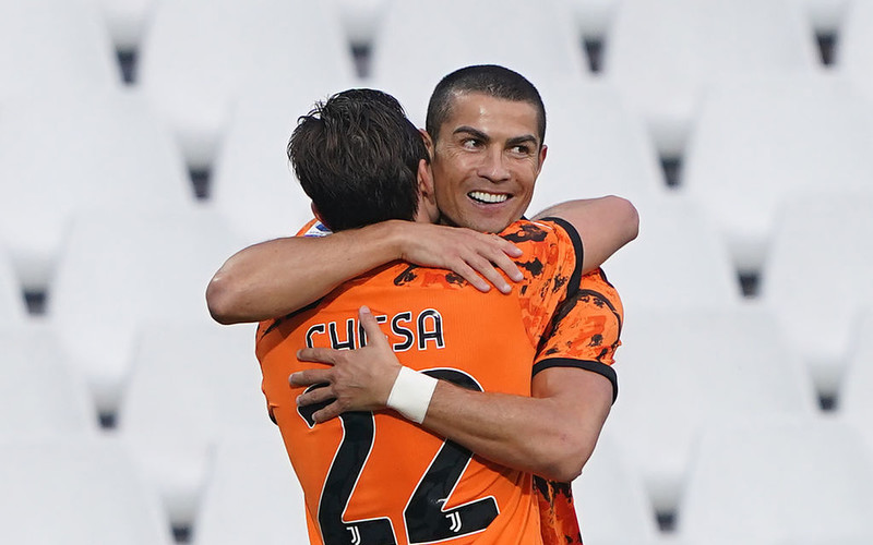 Zwycięski powrót Ronaldo. Szczęsny w rezerwie