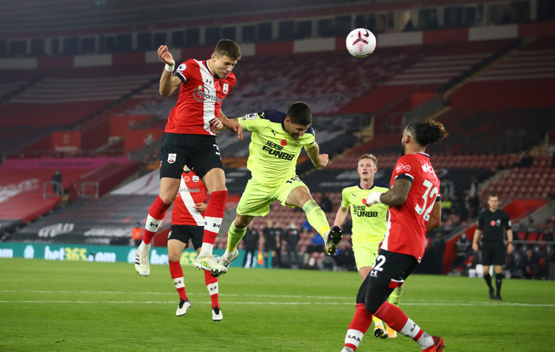 Liga angielska: Southampton Bednarka liderem po raz pierwszy od 32 lat