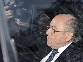 Afera FIFA: Blatter nadal otrzymuje wynagrodzenie