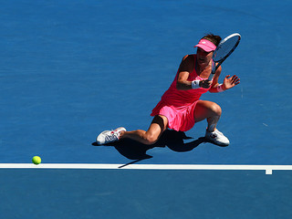 Bouchard prepares for  Radwanska, a tough second-round task at the Australian Open