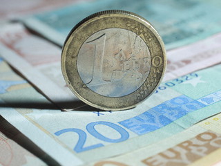 Ireland Debt Below 100 Pct of GDP for 1st Time Since Bailout