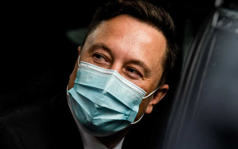 Coronavirus: Elon Musk 'likely has moderate case'