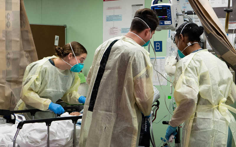 Pielęgniarka z USA: "Niektórzy chorzy do ostatnich chwil nie wierzą, że mają Covid-19"