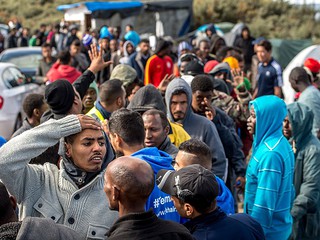 Port w Calais tymczasowo zamknięty. Imigranci wtargnęli na prom