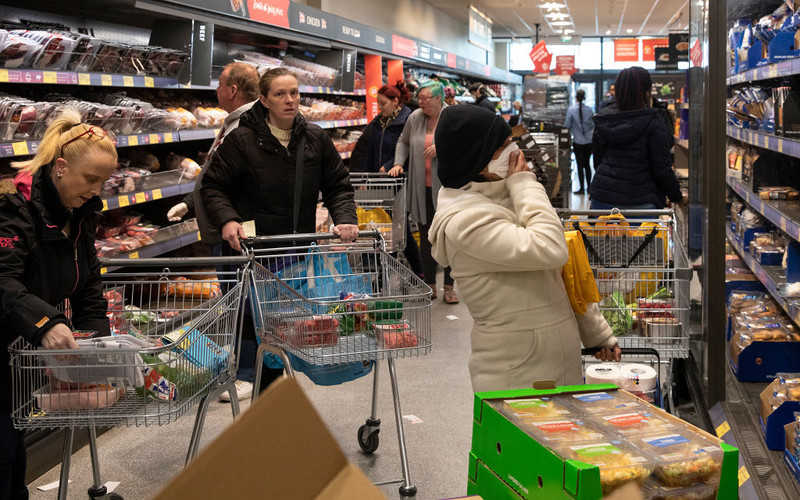 COVID-19: Supermarkets most common places visited before positive test 