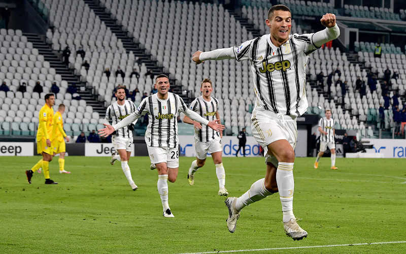 Liga włoska: Kolejne dwa gole Ronaldo, Buffon śrubuje rekord