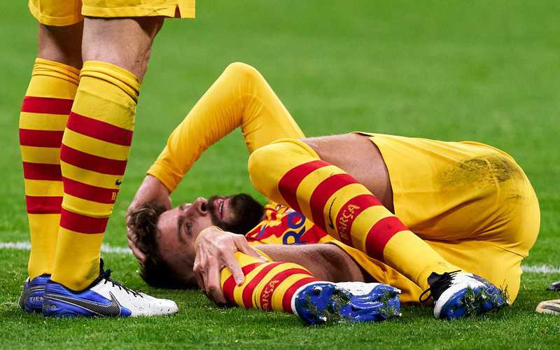 Gerard Pique: Barcelona defender out for 'three to five months' with knee ligament injuries 