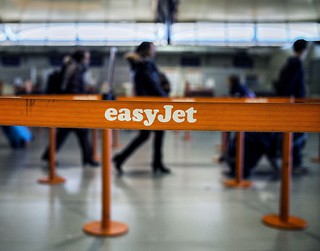 EasyJet traci pasażerów przez zagrożenie terrorem