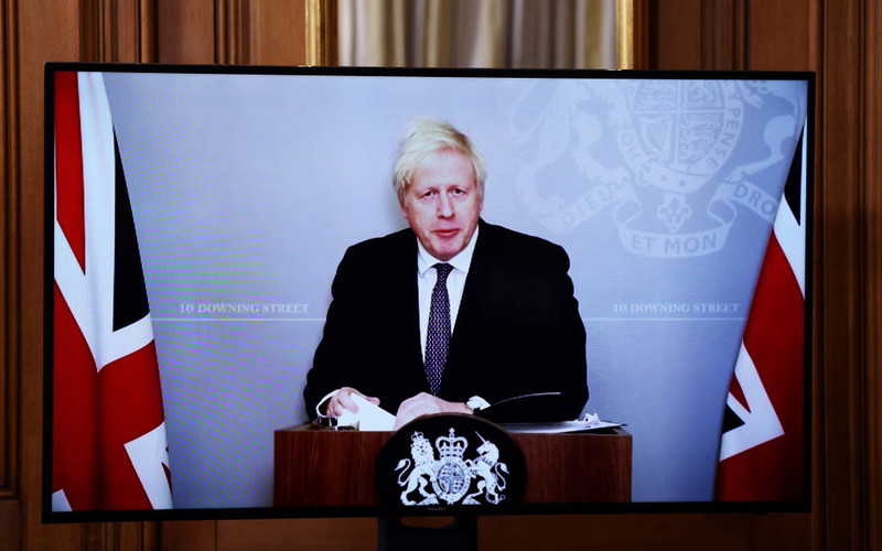 Boris Johnson: Większość podatnych na koronawirusa może być zaszczepiona do wiosny