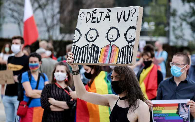 W PE dyskusja o LGBT. Polska krytykowana za "strefy"