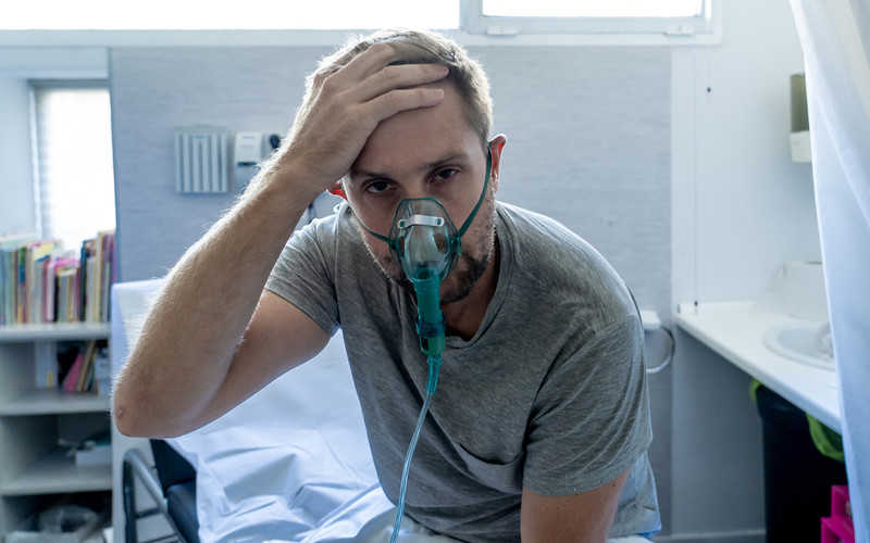 Badania: COVID-19 powoduje trwałe zmiany w płucach?