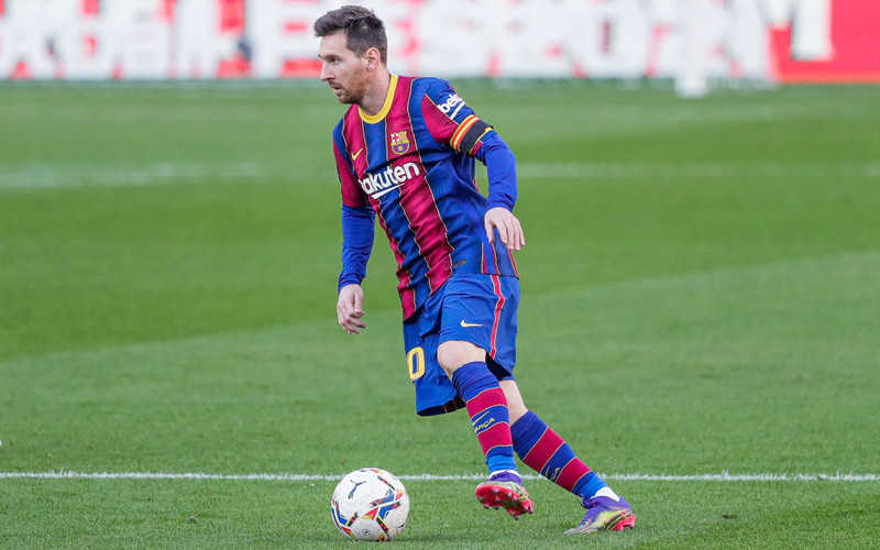 Barcelona's interim president: Messi should have been sold
