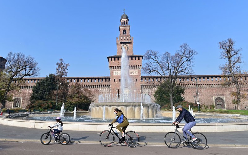 Włochy: Pomoc psychologiczna dla Polaków trudno znoszących pandemię